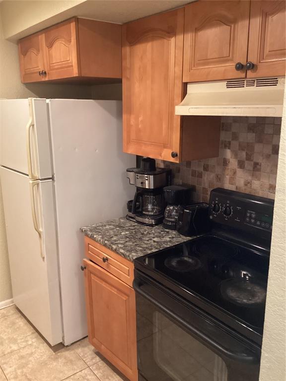 Building Photo - 14321 Hanging Moss Cir