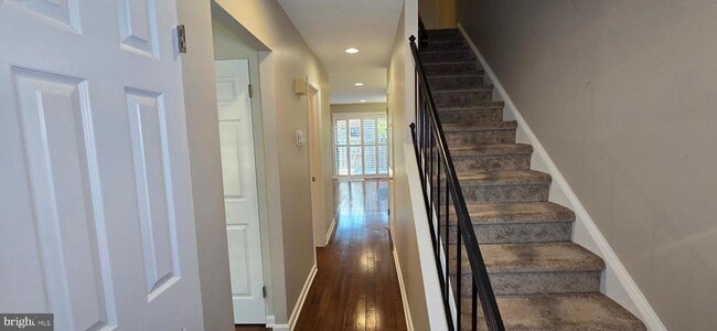 Building Photo - 503 Brummel Ct NW
