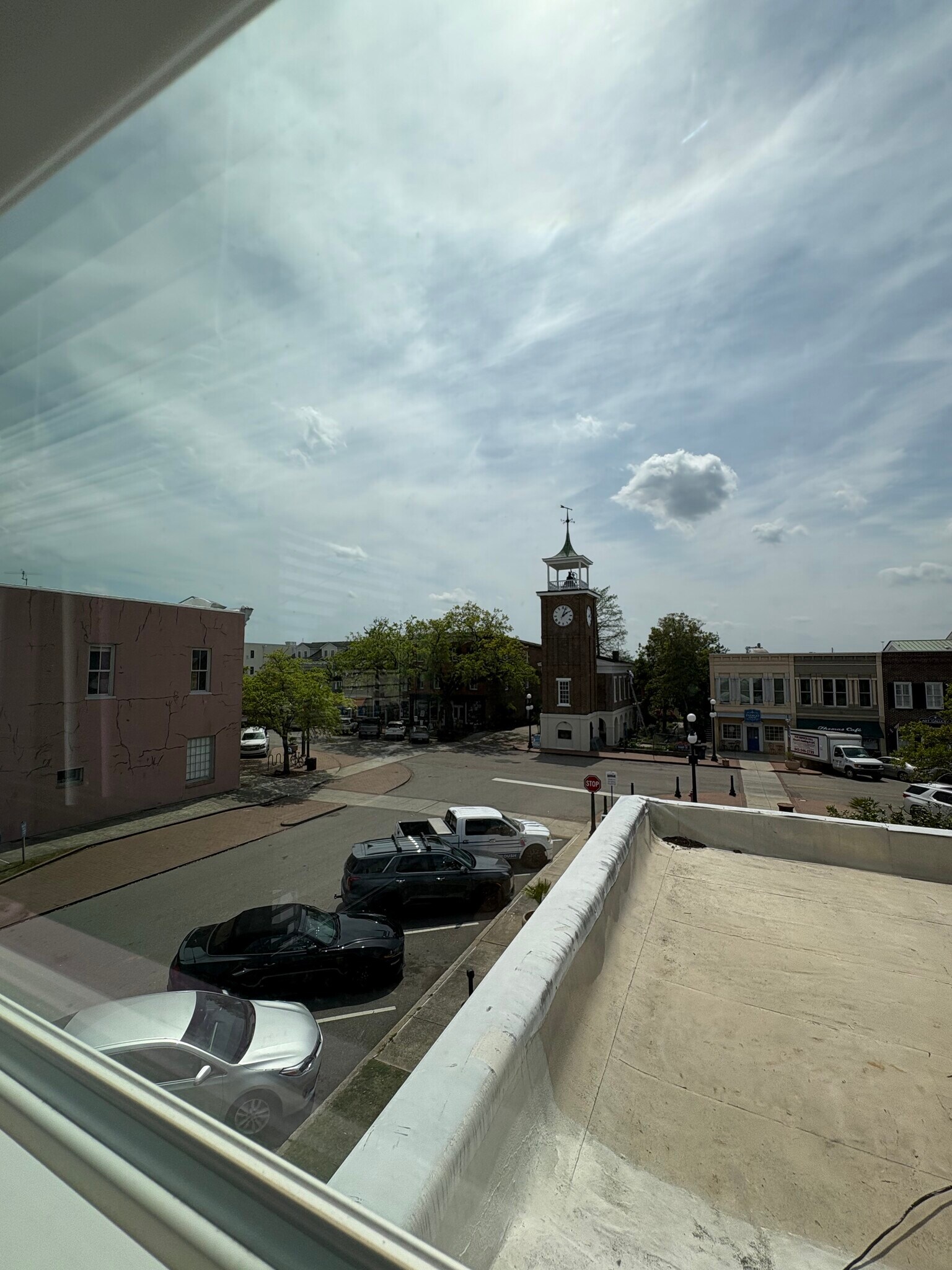 Building Photo - 107 Screven St