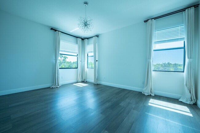 Building Photo - 13026 Artisan Cir
