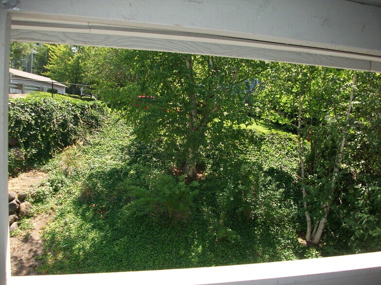 Building Photo - 9971 SE Talbert St