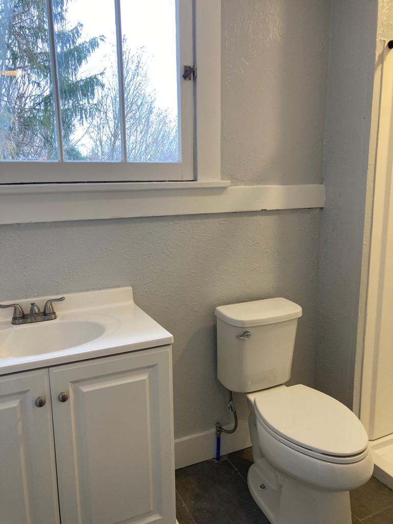 Building Photo - 2313 Vodeli St