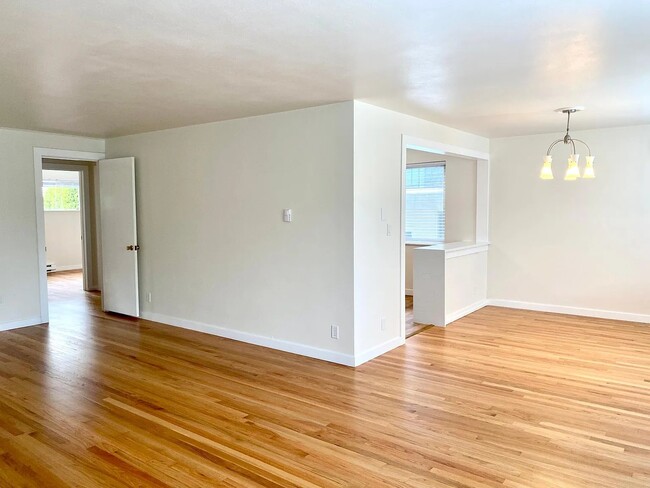 Building Photo - 1440 NW 60th St