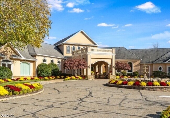 Building Photo - 3103 Franklin Ln