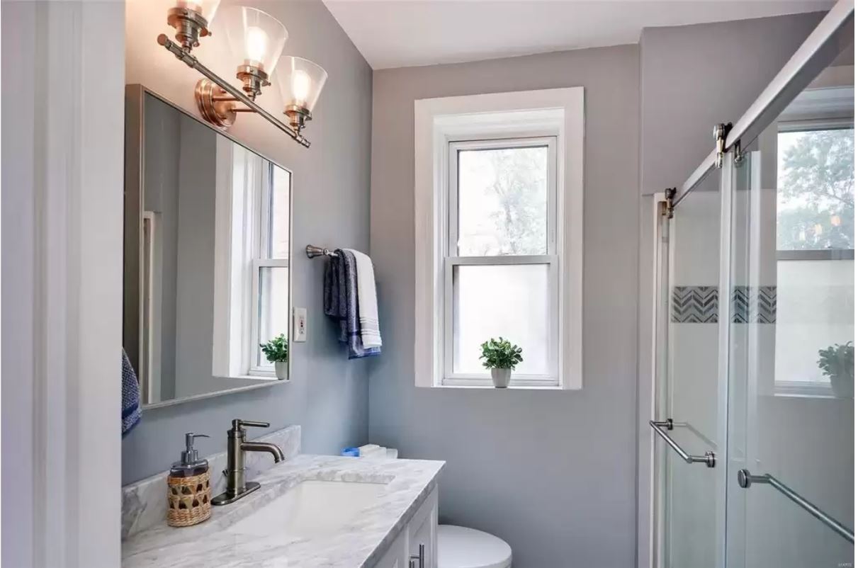 Bathroom - 7515 Buckingham Dr