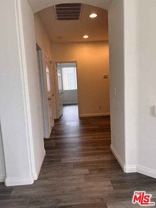 Building Photo - 3406 Club Rancho Dr