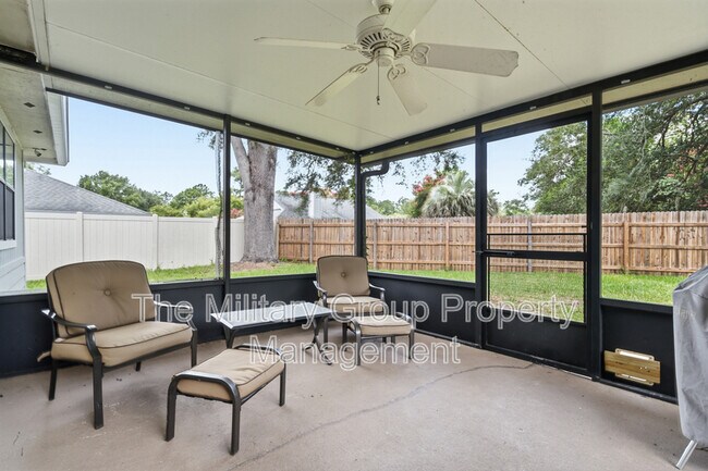 Building Photo - 1261 Cutlass Rd