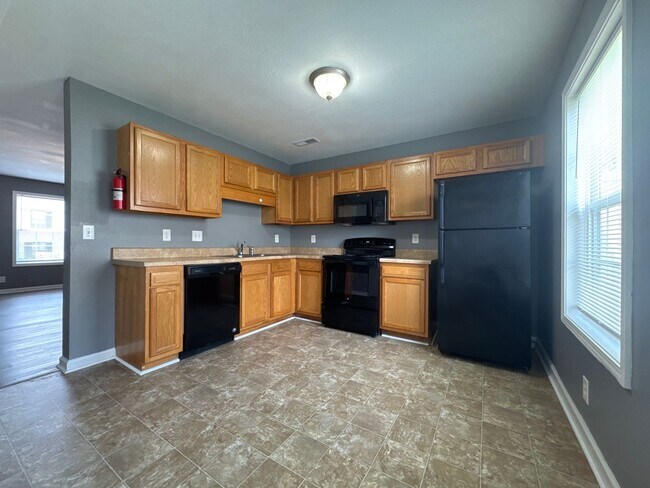 Building Photo - 244 Executive Ave