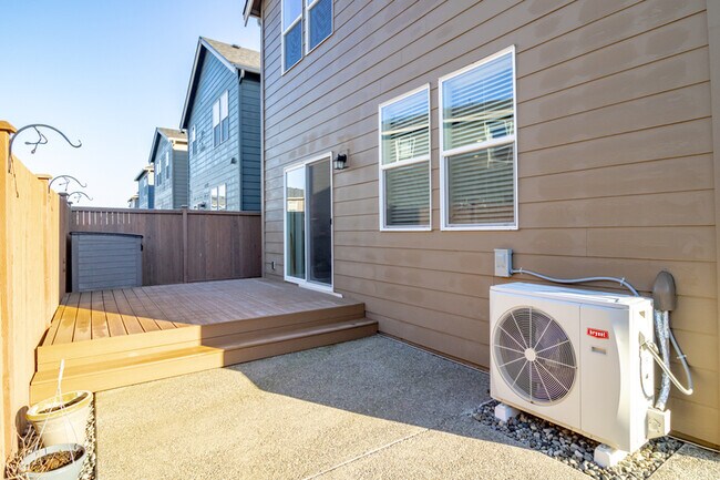 Building Photo - 18798 108th Ave Ct E