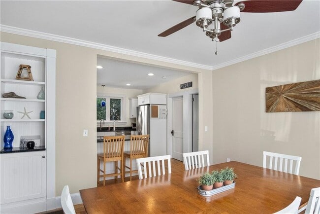 Building Photo - 22 Bateman Ave