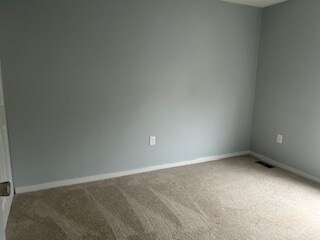 Building Photo - 839 Oak Leaf Ct