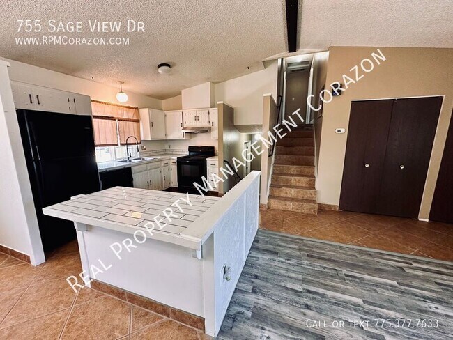 Building Photo - 755 Sage View Dr