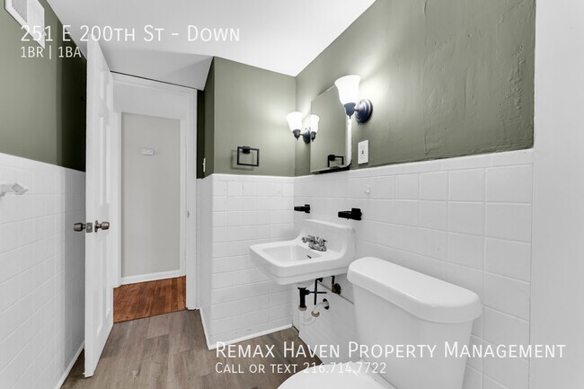 Building Photo - 251 E 200th St