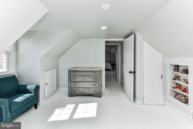 Building Photo - 7308 Poplar Ct