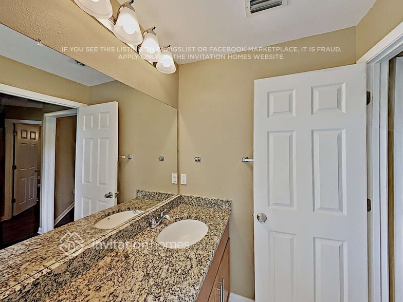 Building Photo - 6522 Timucuans Dr