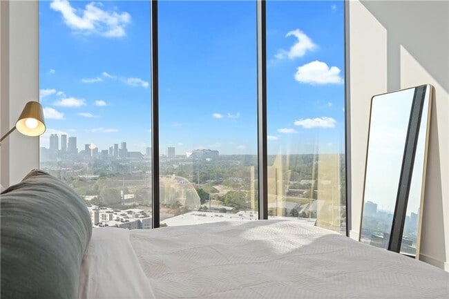 Building Photo - 788 West Marietta St NW