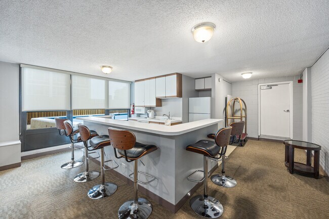 Building Photo - 1313 N Ritchie Ct