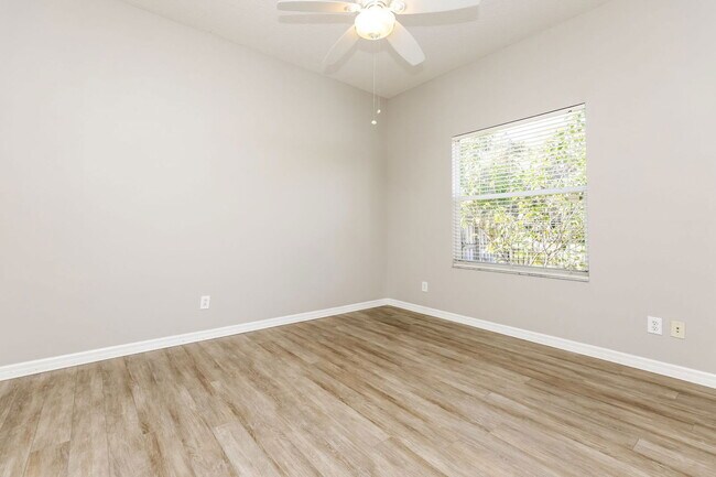 Building Photo - 1253 Deerbourne Dr