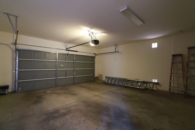 Building Photo - Great Location! 3Bed 2Bath House