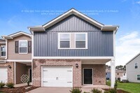 Building Photo - 827 Holiday Pk Ln