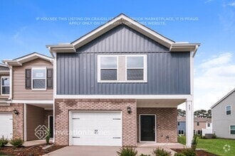 Building Photo - 827 Holiday Pk Ln