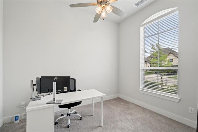 Building Photo - 453 Arcane St