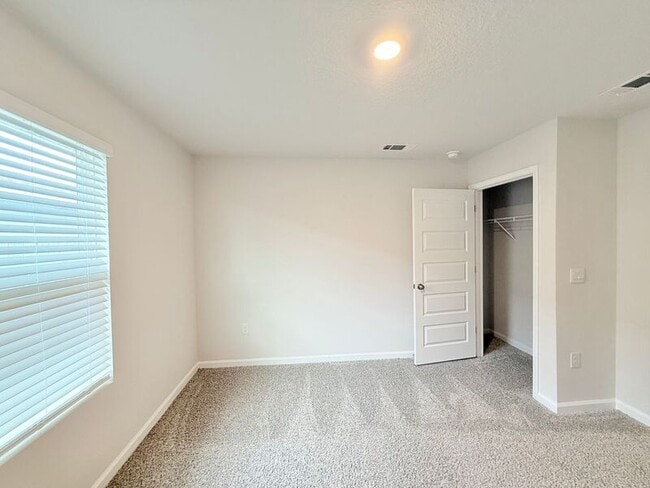 Building Photo - 4384 Winged Elm Ct