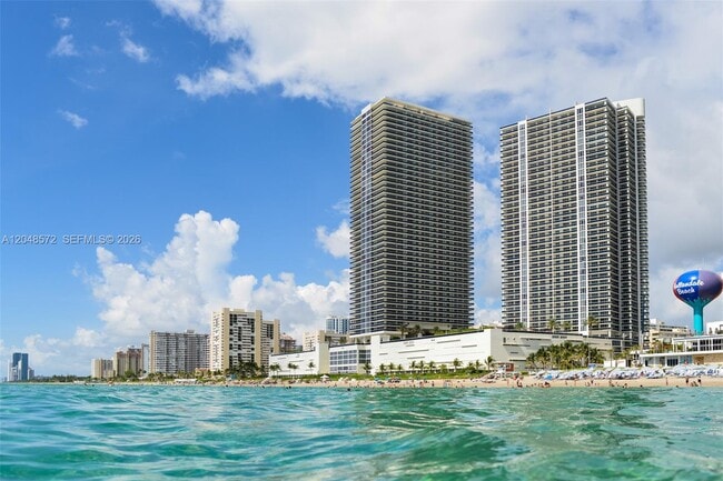 Building Photo - 1800 S Ocean Dr