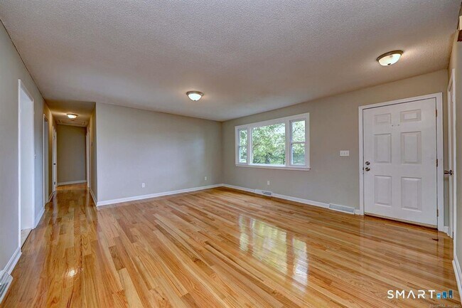 Building Photo - 1145 Sherman Ave