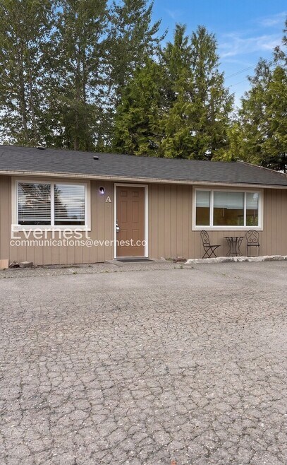 Building Photo - 16601 161st Ave SE