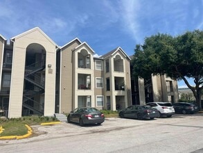 Building Photo - 4708 Walden Cir