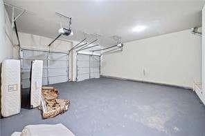 Building Photo - 15 Creekwater Dr