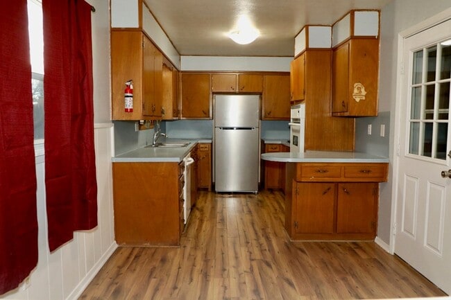 Building Photo - 3420 Fairlane Ave