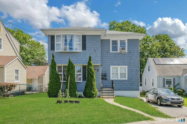 Building Photo - 2090 Madison Ave