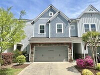 Building Photo - LUXURY TOWNHOME near Southend