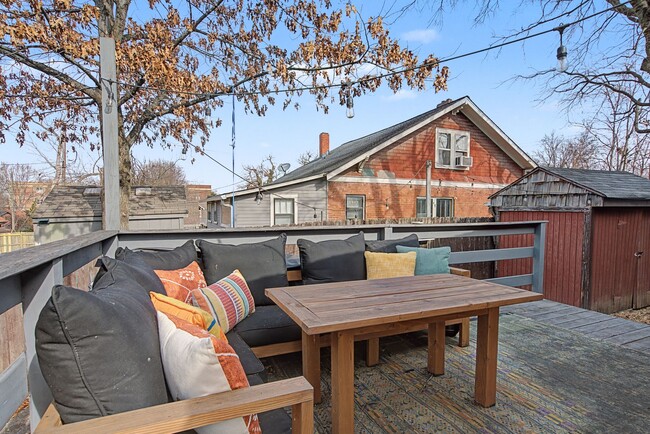 Building Photo - Rare historic East Nashville bungalow for rent; 4 Beds 3 Baths, 1,806 SqFt, fenced yard