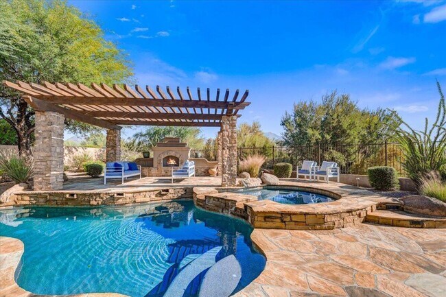 Building Photo - 17581 N 95th St