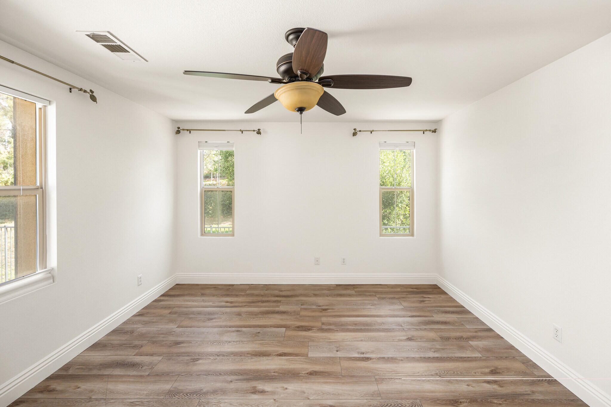 Building Photo - 89 Keepsake