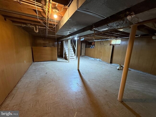 Building Photo - 1236 Oak Ln
