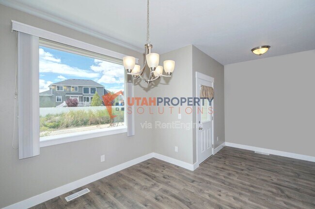 Building Photo - 11026 Harvest Pointe Dr
