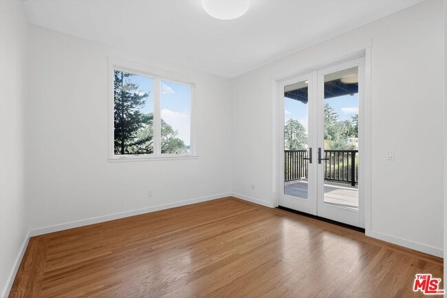 Building Photo - 502 Chapman Dr