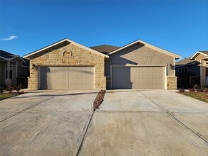 Building Photo - 9836 Grosbeak Ln