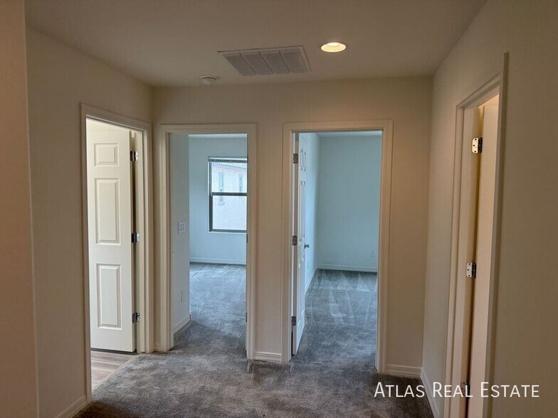 Building Photo - 4228 S 58th Ave