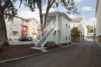 Building Photo - A1121 Woodbury Row Phase III