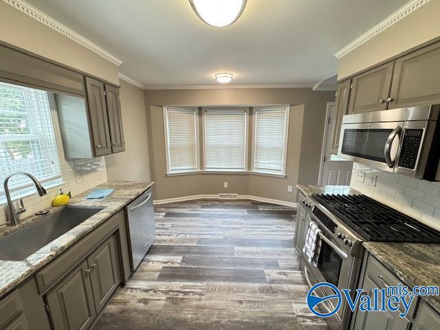 Building Photo - 13003 Camelot Dr SE