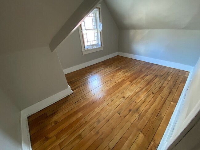 Building Photo - 342-344 Campbell Street