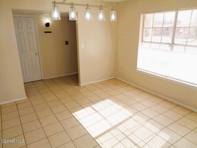 Building Photo - 309 Turnstone Dr