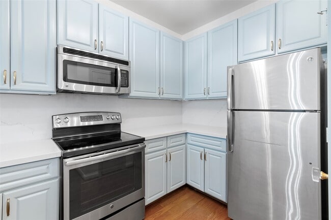 Building Photo - 12707 Boheme Dr