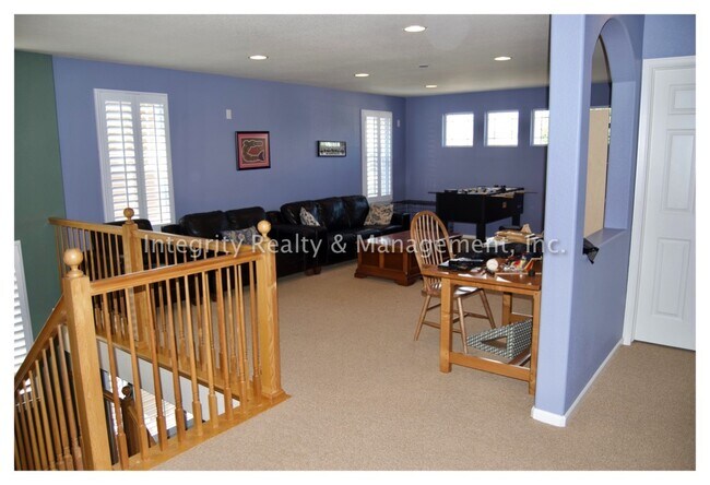 Building Photo - 10328 Longwood Way