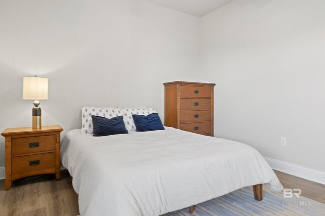 Building Photo - 1049 Stella Rd